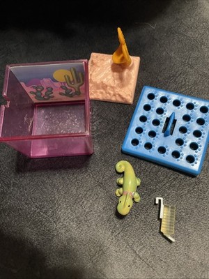 Vintage Ready To Go Pet Color Changing Chameleon Racing Lizard Littlest Pet Shop