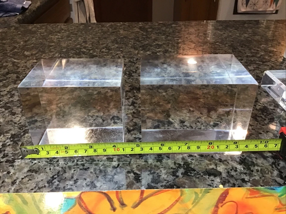 "Par de ladrillos base de exhibición de cubo cuadrado Lucite acrílico transparente de colección 4"" x 3,5""" Foto 4 de 4