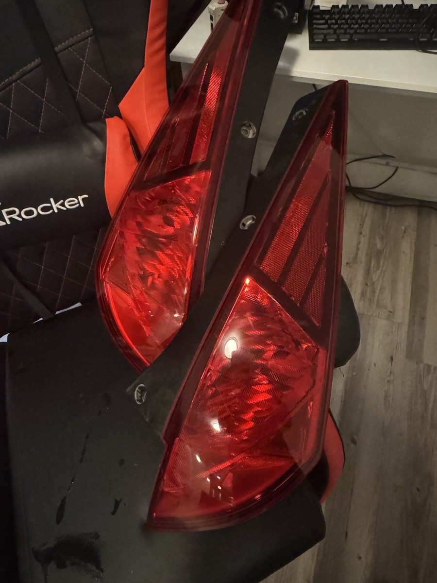 2003-2006 JDM Nissan 350z OEM tail lights | eBay