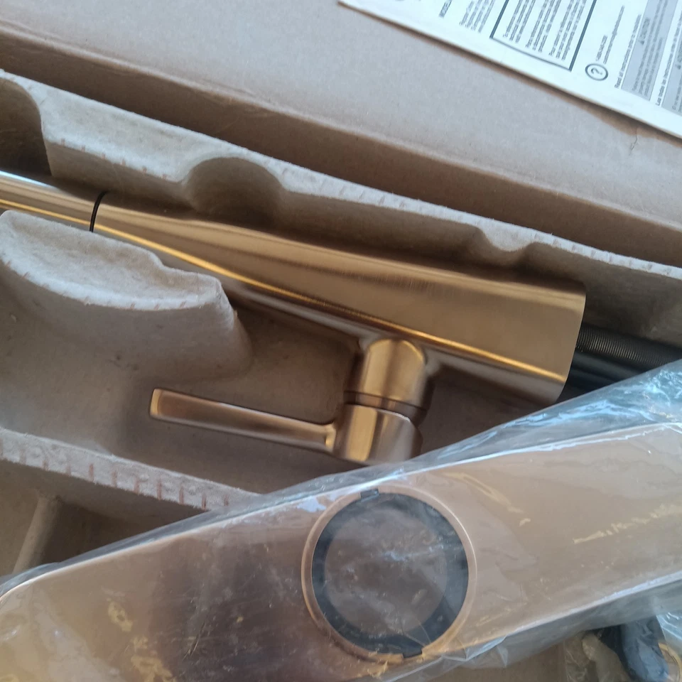 NUEVO Delta 19802Z-CZ-DST Lenta grifo de cocina extraíble champán bronce Foto 4 de 4