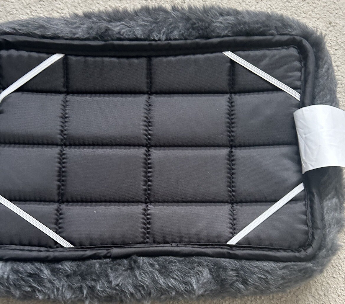 Quiet Time Pet Bed Fits 18” Crates eBay