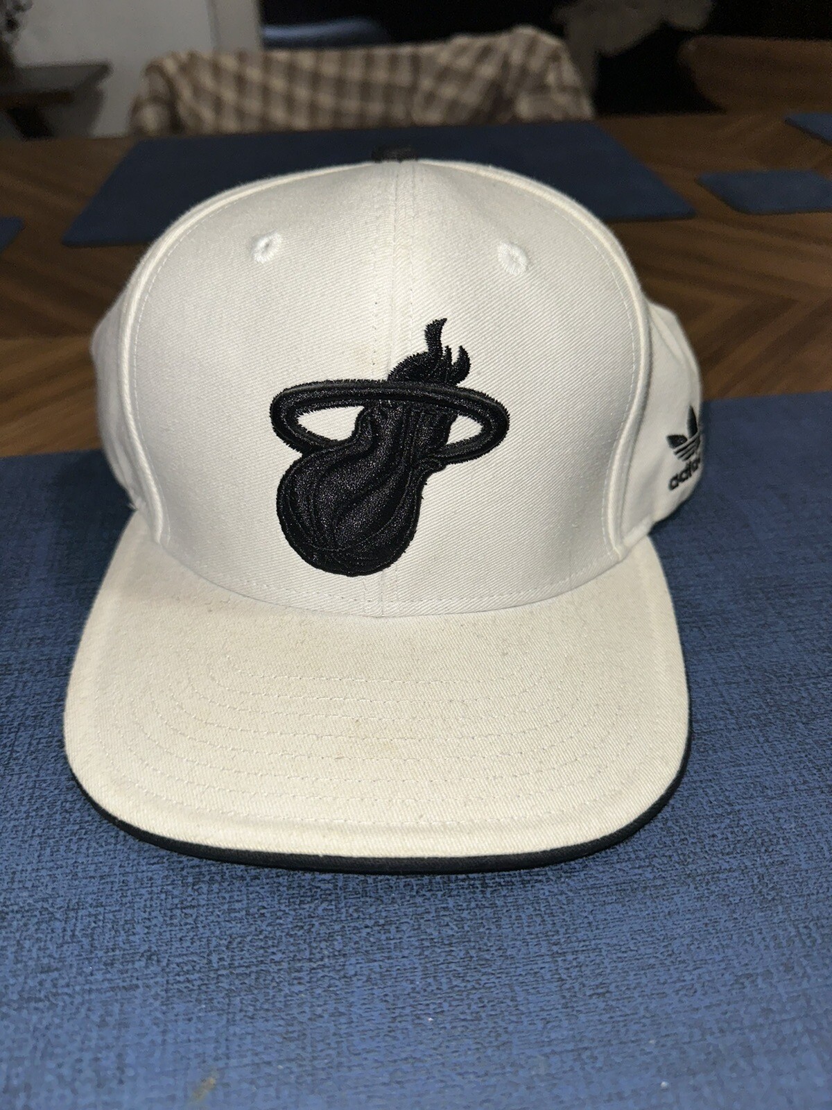 Picture 1 of 5