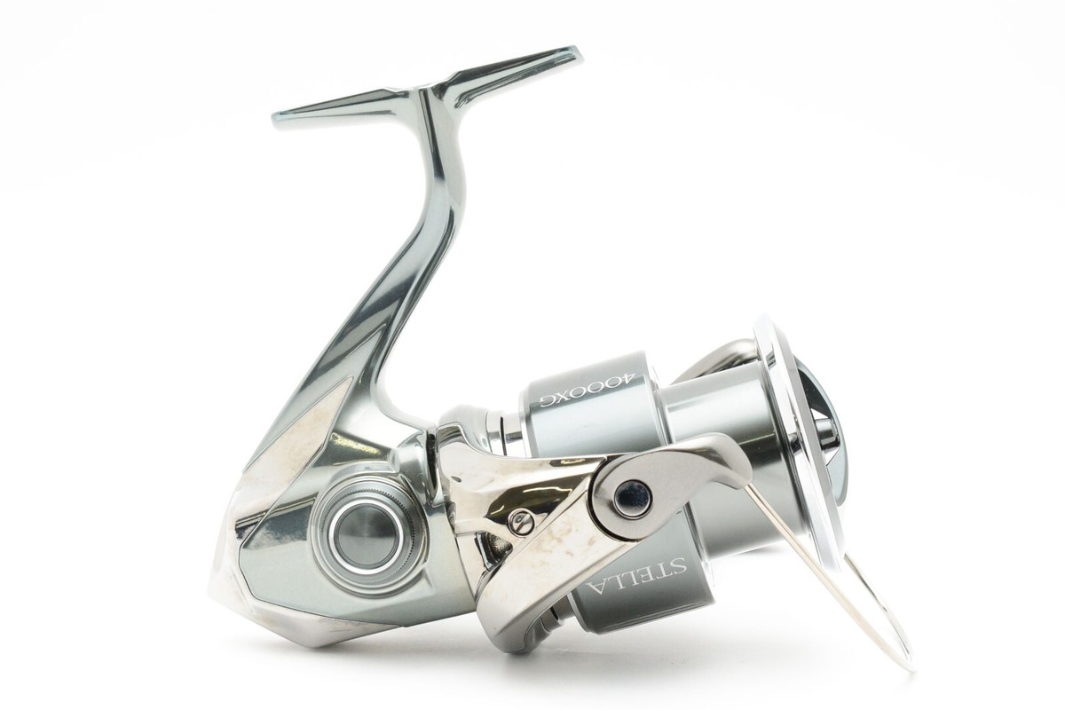Shimano 22 STELLA 4000XG Spinning Reel Near Mint From Japan