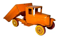 1930'S WYANDOTTE DUMP ORIGINAL ORANGE TRUCK, NICE ORIGINAL 7.5"