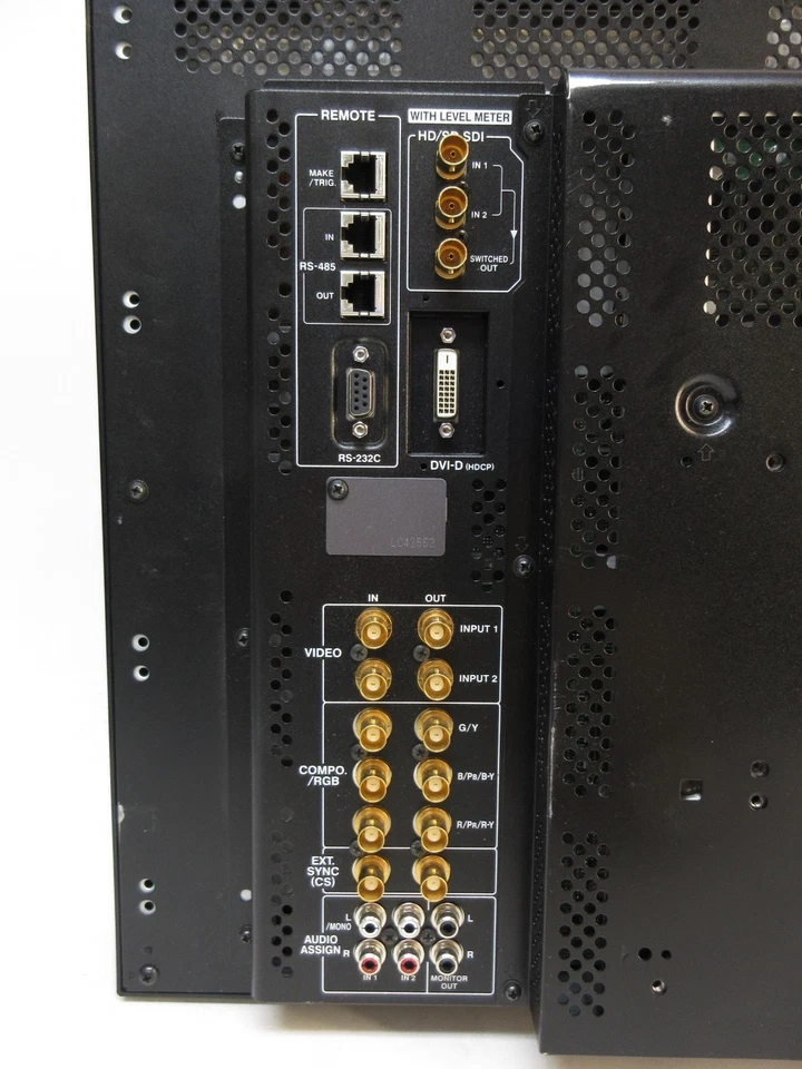 JVC DT-V24L1D 24" Multi-Format Professional HD LCD Studio Monitor with SDI - Image 4 of 4