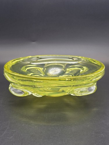 VTG Czech Jan Beranek Skrdlovice Canary Yellow Art Glass Bowl Dish Ashtray 