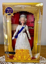 Barbie Signature QUEEN ELIZABETH II PLATINUM JUBILEE Collectors Doll -NEW NRFB! 