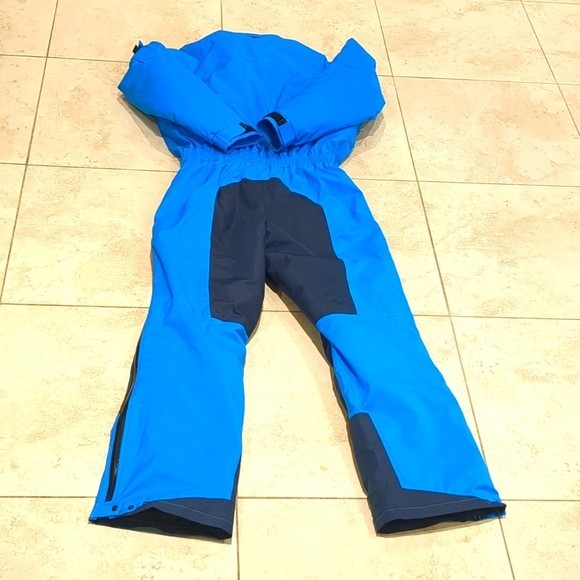 Foto 7 di 10
