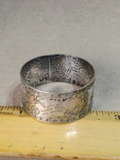 Vintage / Antique Hey Diddle Diddle Nursery Rhyme Napkin Ring F & B Sheffield