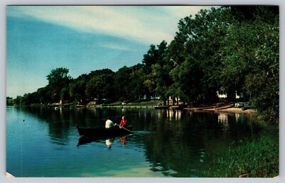 Minnesota Land of 10000 Lakes Vista-Dome North Coast Limited Postcard