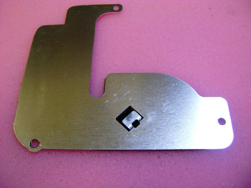 Toshiba Satellite M35X-S349 Laptop Video Chipset Heatsink Heatshield Cover Plate - Image 3 of 4