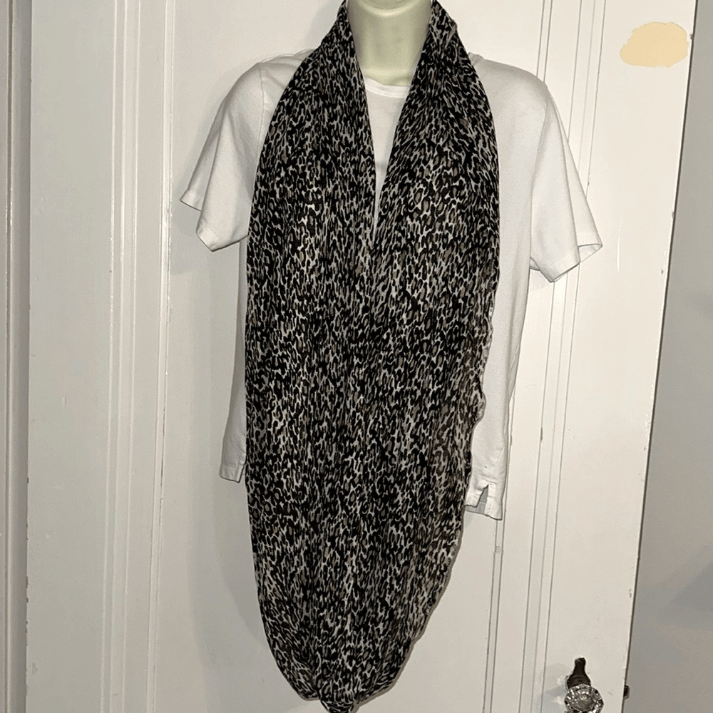 Leopard Print Polyester Knit Infinity Scarf - image 2