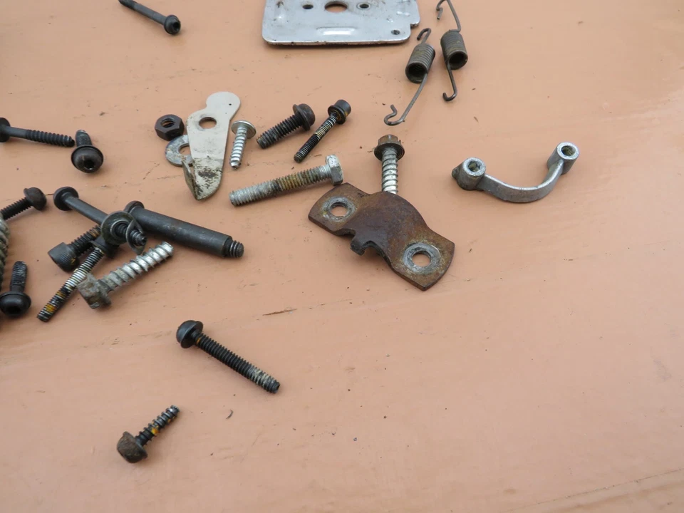 Weed Eater GTI 15T String Trimmer OEM Misc Hardware - Image 4 of 4