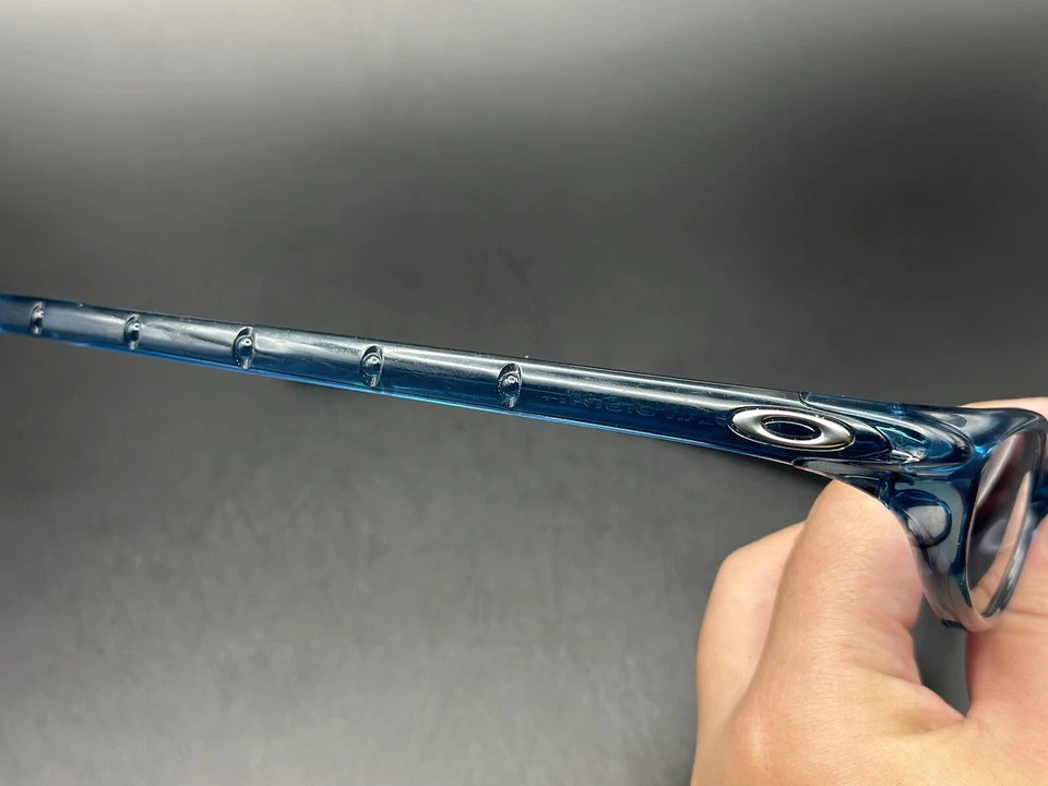 Oakley Four S litio con lentes grises Foto 4 de 4