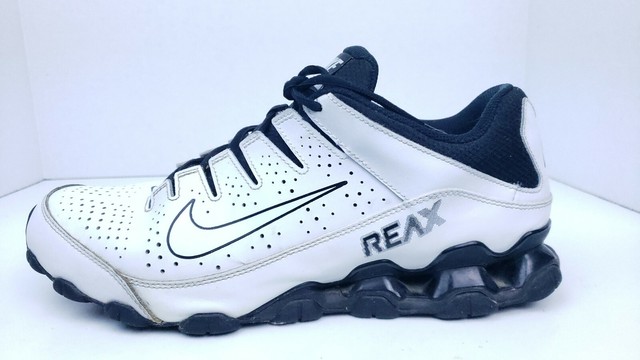 white nike reax shoes