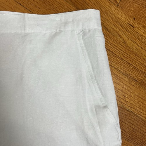 Size 14. Ruby Rd. White Capri w/ Beads at Hem. New w/ Tags! - Picture 4 of 14