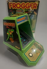 Frogger w Box 1982 Mini Table Top Arcade Handheld Video Game Sega Coleco -Works!