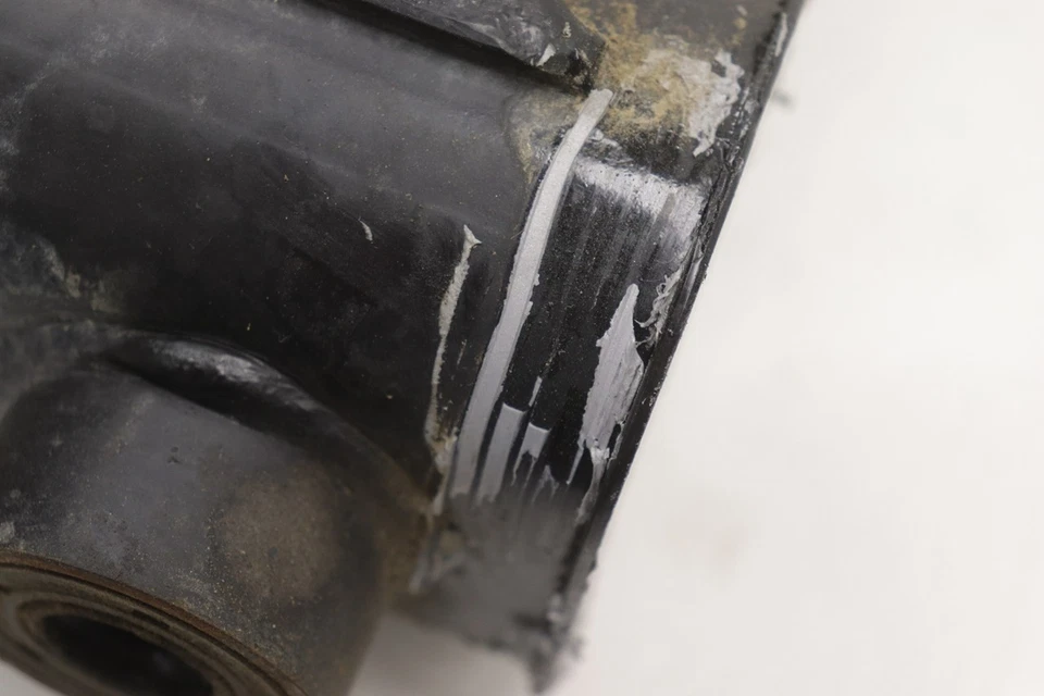 Brazo basculante Yamaha Grizzly 300 2x4 13 1SC-F2110-00-00 50793 Foto 3 de 4