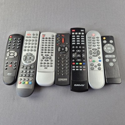 Restposten 7x Fernbedienungen AVer RM-N6 Schneider 213-1 Eurovox TV DVD ungetestet