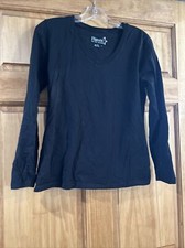 Hanes Classic Fit Plus Size M Black Long Sleeve Crew Neck T-shirt