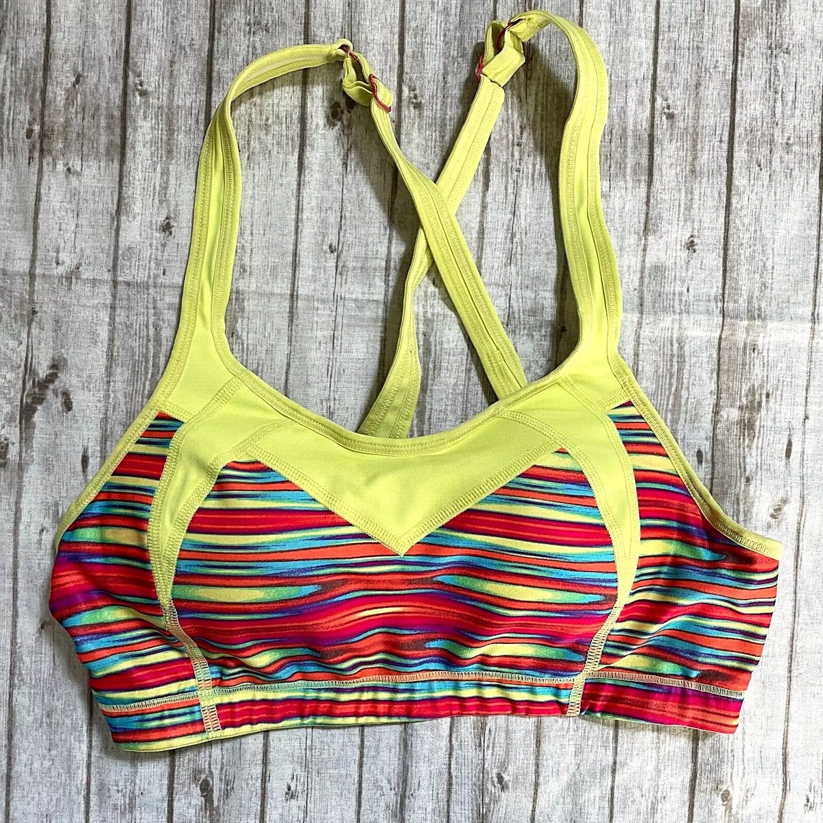 Moving Comfort Padded Wireless Sports Bra Sz S 32CD-34C Style #300481  Stripes