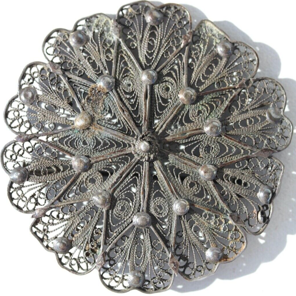 BROCHE RONDE VINTAGE EN ARGENT - MOTIF FILIGRANÉ - D. 5 cm
