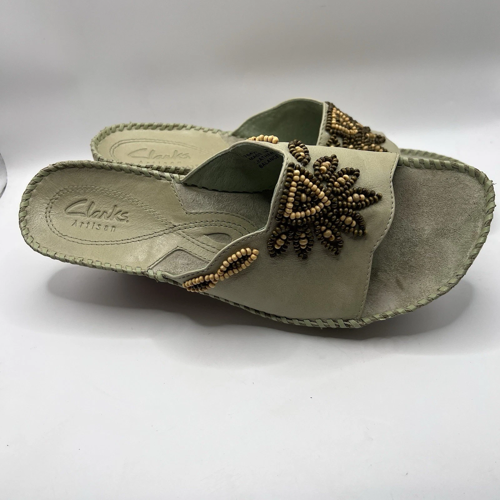 Clarks Artisan sandalo donna legno zeppa perline slide 8M pelle verde menta 76427