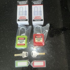 2x Masterlock LOTO PadLocks. Lock Out Tag Out. 1x Green 1x Red Keyed Different 