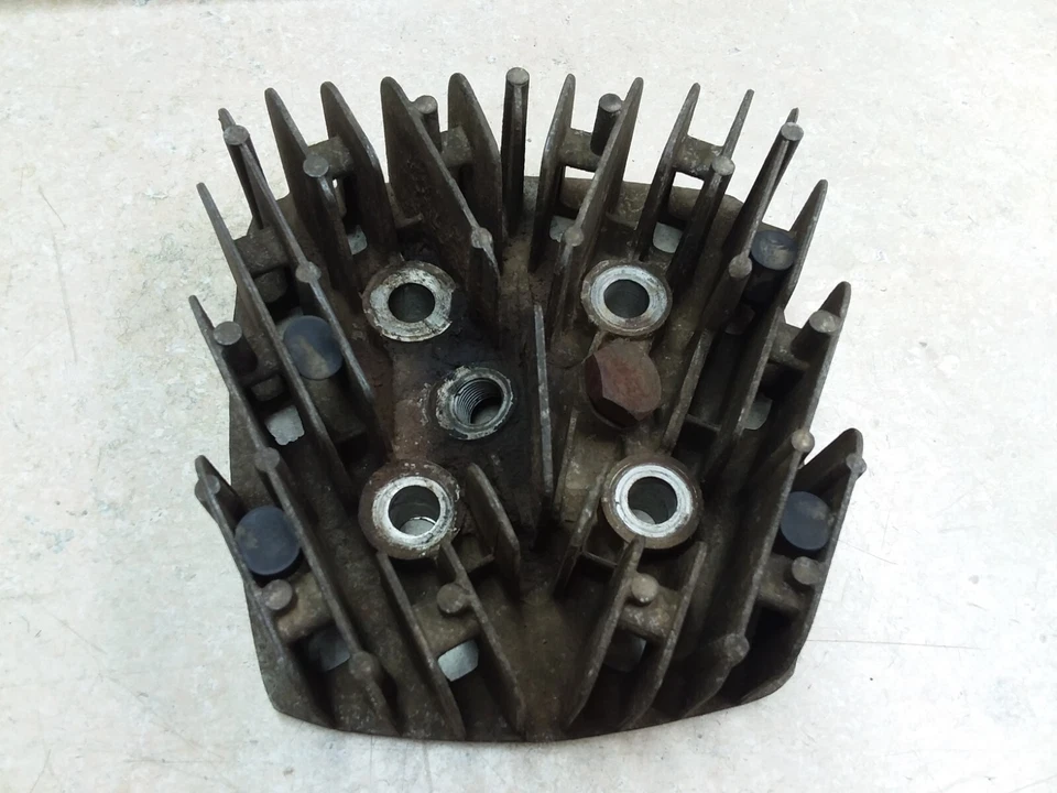 铃木 125 TC125 Prospector 发动机气缸盖 1972 ANX — 第 4/4 张图片