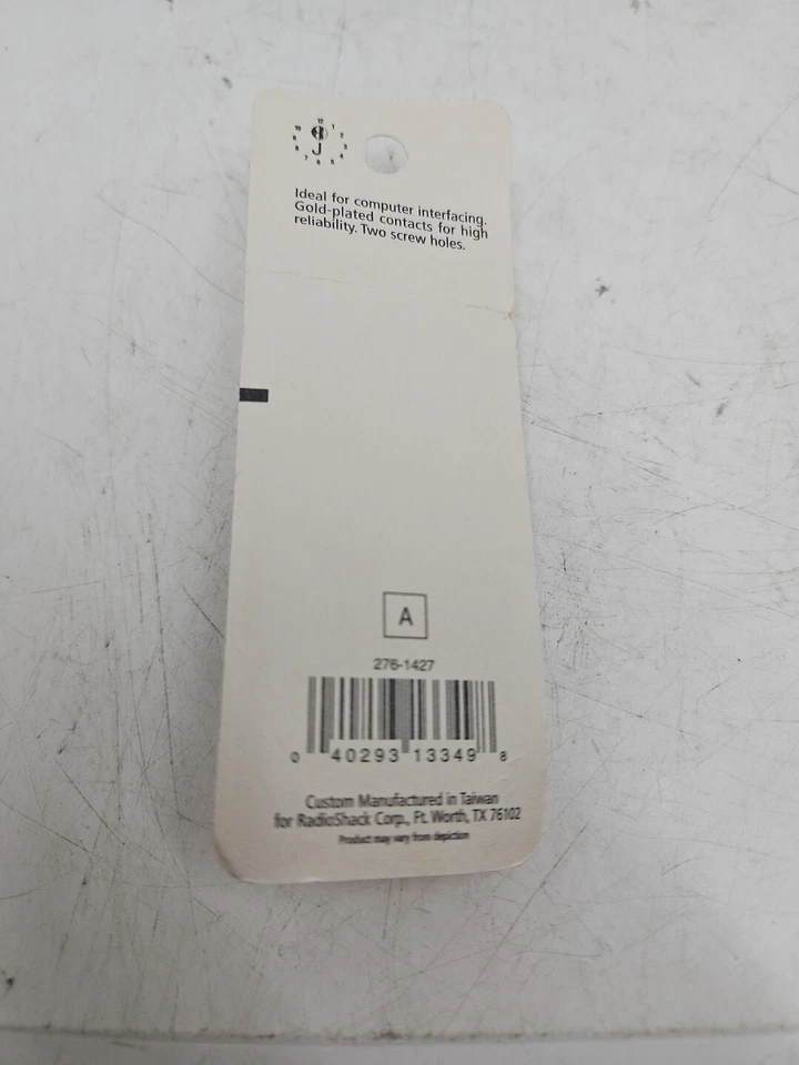 Radio Shack D-Sub Male Crimp-Type Connector 9 Pin Position 276-1427 - Image 2 of 2