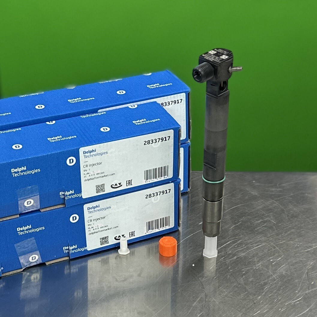 fuel injector genuine new delphi set of 4 for bobcat D24 doosan