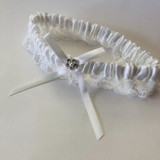 Bridal Ivory Wedding Bridal Garter with Rhinestone Satin Bow and lace for Brides