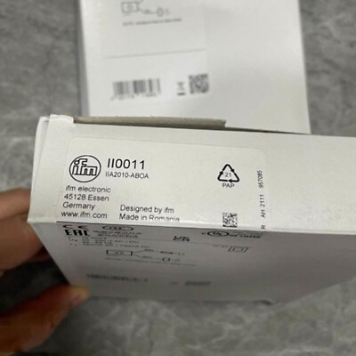One For IFM New II0011 Proximity switch sensor Free Shipping