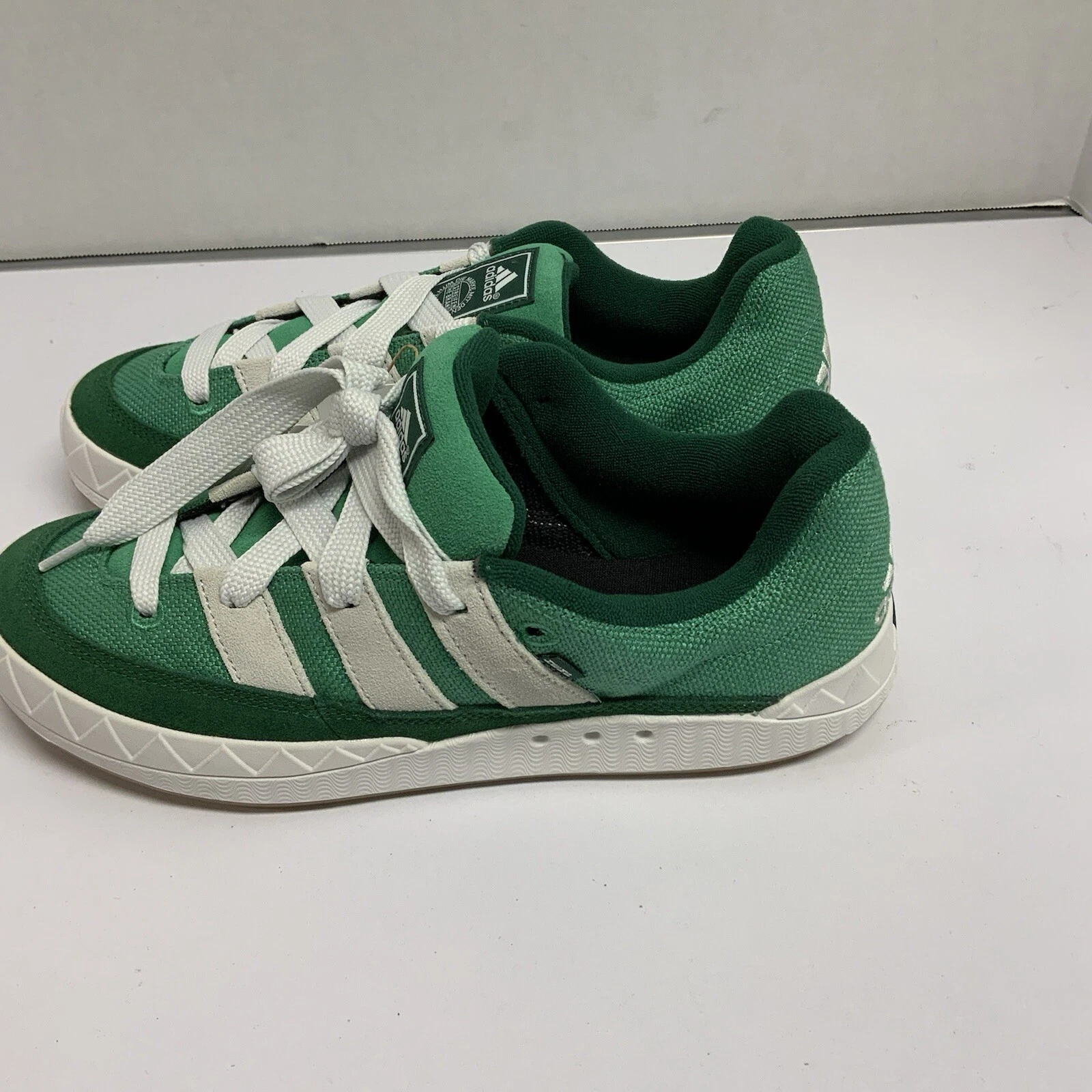 Nuovo Adidas Adimatic Semi Court Verde HQ6908 Taglia 10 Uomo Scamosciato Verde Skateboard