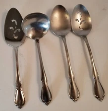 Oneidacraft stainless steel Chateau lot of 4 serving pc Pie ladle spoon pierced
