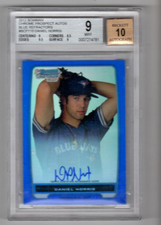 2012 Bowman Football Cards 32