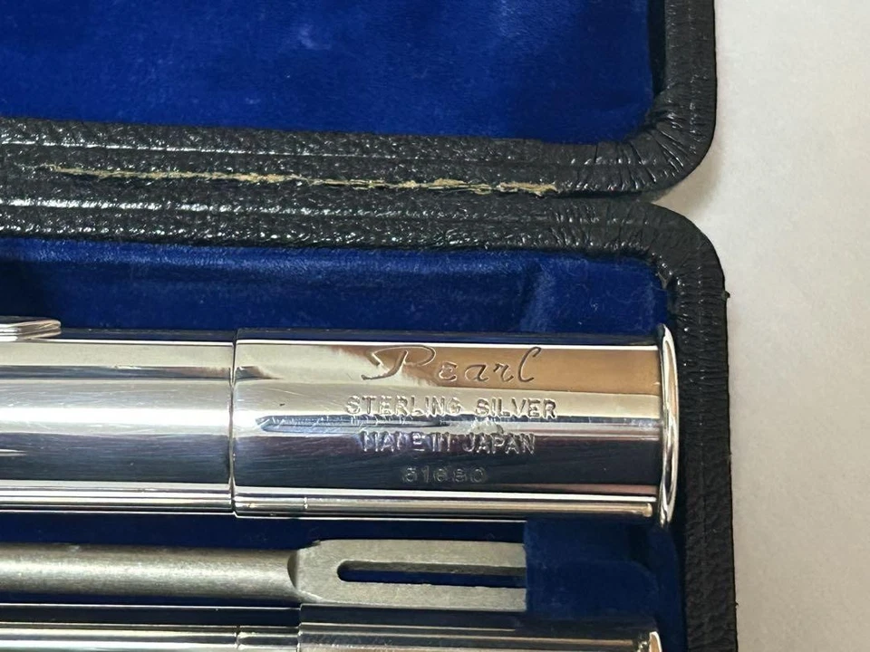 Flauta Perla SS-98 Plata de Ley Reparada Usada Con Estuche Rígido Foto 3 de 4