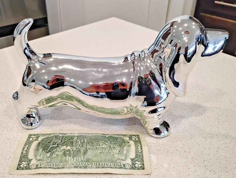 Big Silver Dachshund Porcelain Statue 10½" long x 4" wide x 5⅝" high Wiener Dog