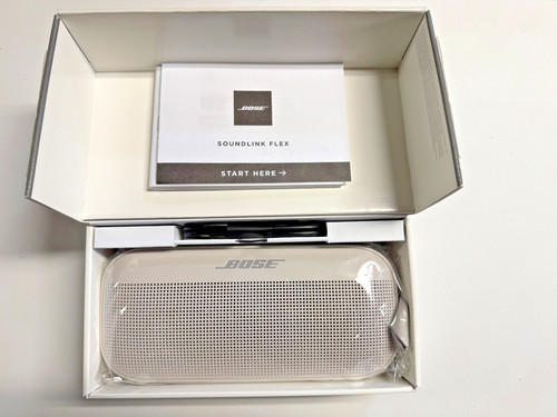 Lot of 3 speakers - Bose SoundLink Flex Bluetooth Speaker (1st Generation)