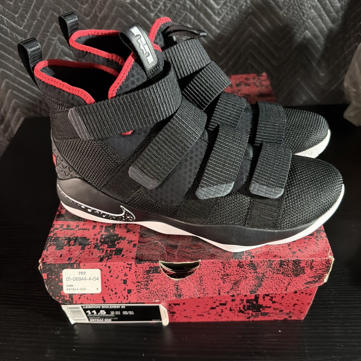 Nike Zoom LeBron Soldier 11 2017 - Size 11.5 - 'Bred' - Black/Red