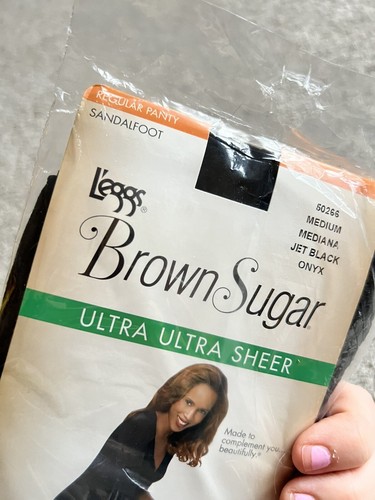 Leggs Size Medium Jet Black Onyx Brown Sugar Ultra Sheer Womens Nylons Pantyhose - Picture 5 of 5