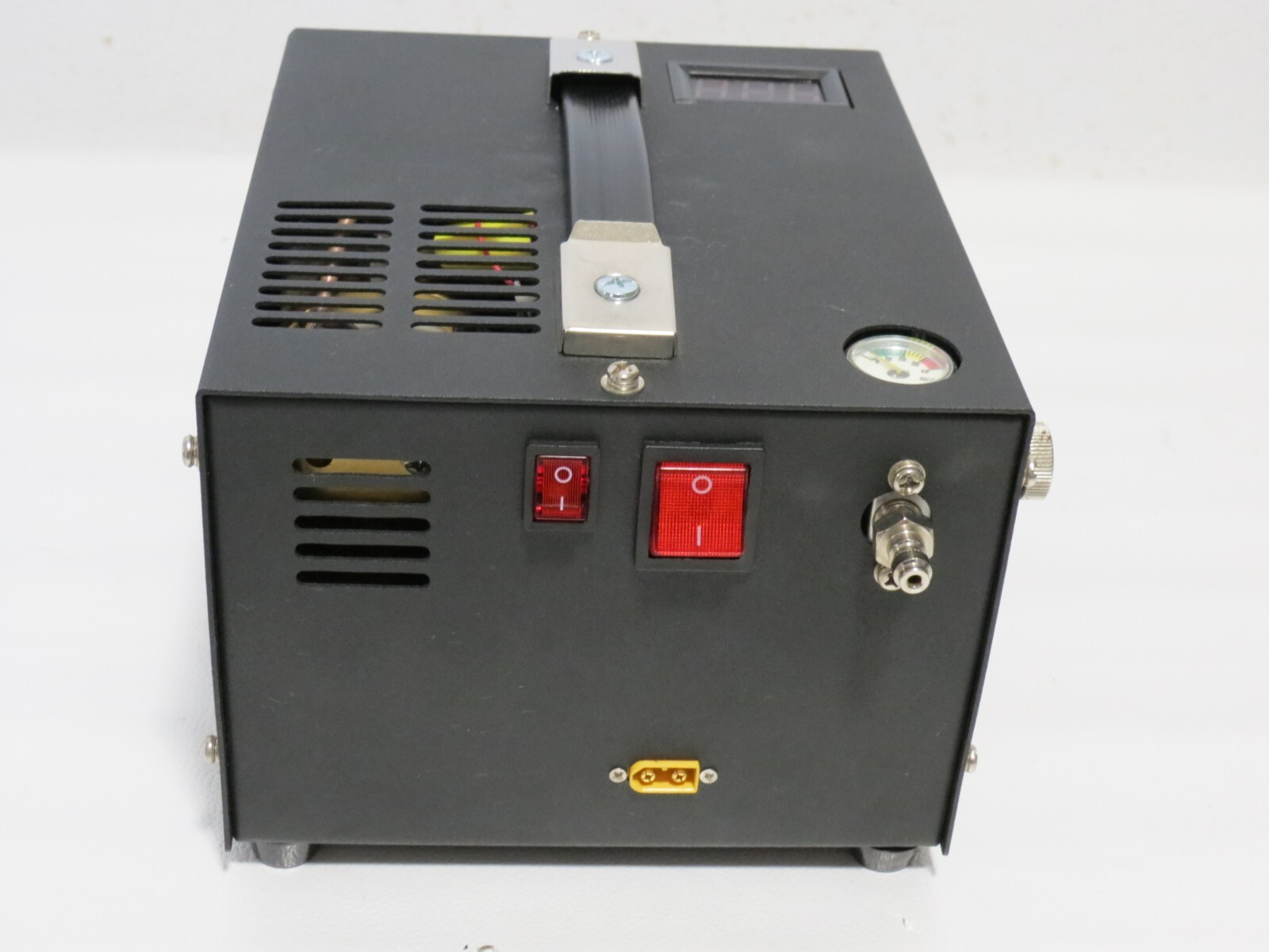 Portable pcp air compressor 4500psi 300bar 12v DC or 110v AC with power supply