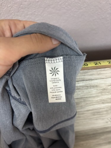 Athleta Womens Shirt Size Medium Long Sleeve Gray Workout Casual Top - 第 11/13 張圖片