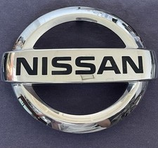 2014-2019 Nissan Versa Note Front Emblem Oem 62890-3vaoa Excellent