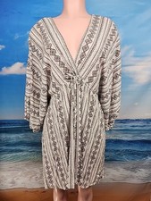 Nwt Cupshe Women Geometric Black Cover Up dress Size Medium