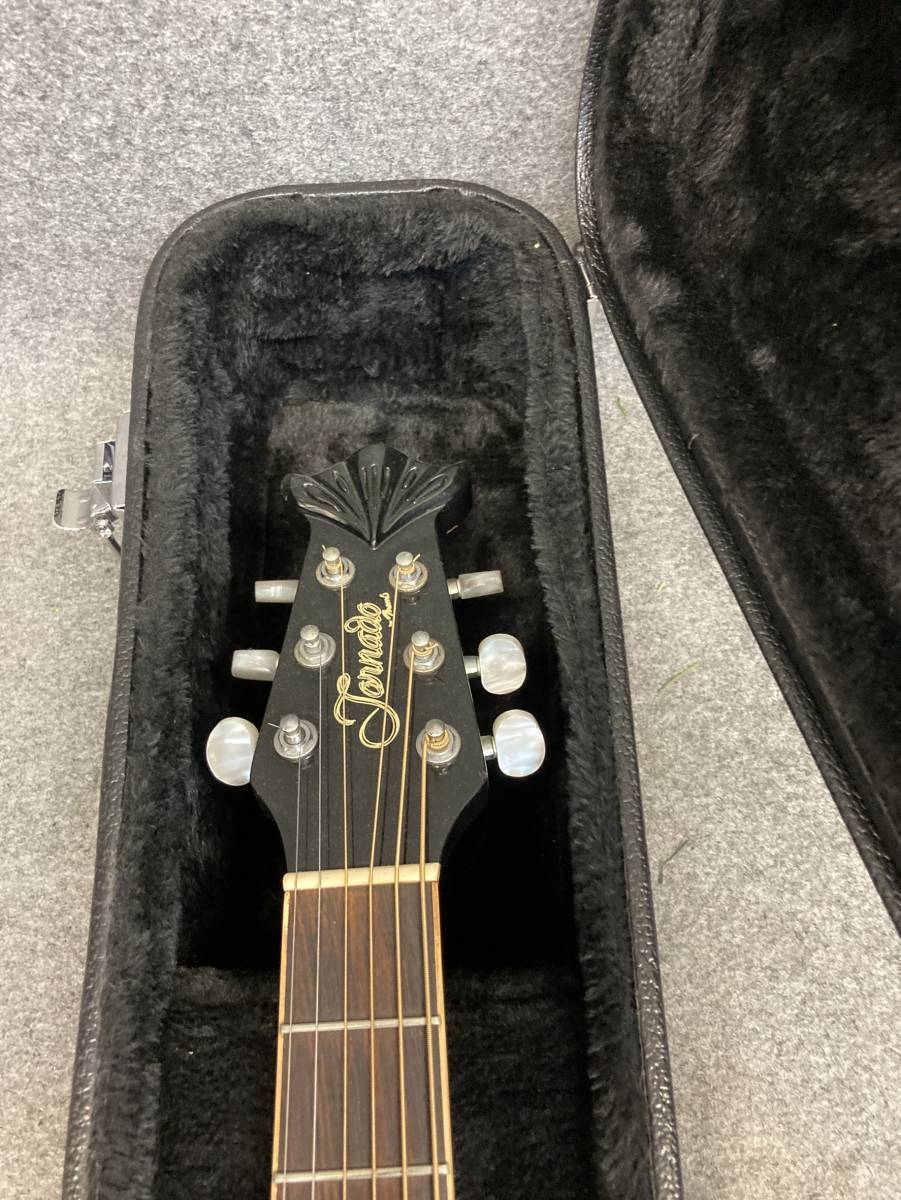 Acoustic Guitar Tornado by Morris Left-Handed and Hard Case Acoustic Guitar Tornado by Morris Left-Handed and Hard Case