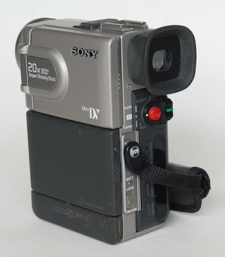 Sony Digital Video Camera Recorder DCR-PC7E Mini DV, OVP - Bild 7 von 13