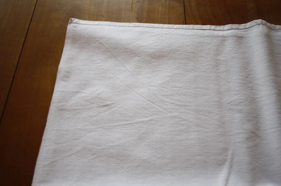 Drap N°61 ancien en lin monogramme rouge TR   224 X 240 Cm     - Photo 2/4