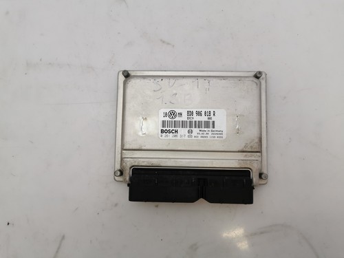 VW PASSAT B5 3B2 1.8 92KW 1999 Motorsteuergerät ECU 8D0906018R