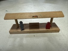 Vintage Brio Wooden Railway Platform Station 33368 with 2 figures